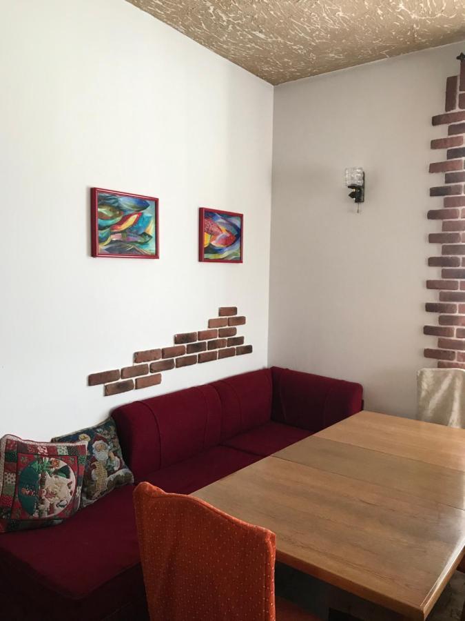 斯拉夫西克 Тіна酒店 外观 照片